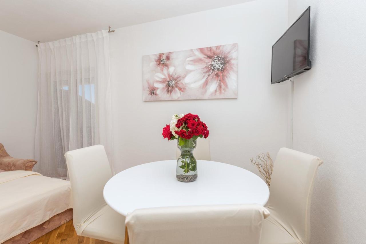 Skiljini Dvori - Apartman Makarska Exterior photo