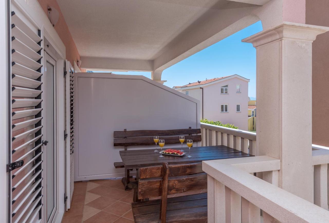 Skiljini Dvori - Apartman Makarska Exterior photo